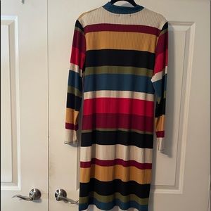 Long sleeve stripped dress